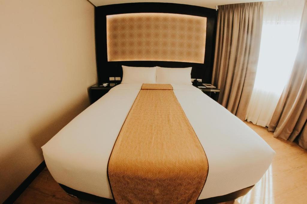 Grand Xing Imperial Hotel Iloilo Eksteriør bilde